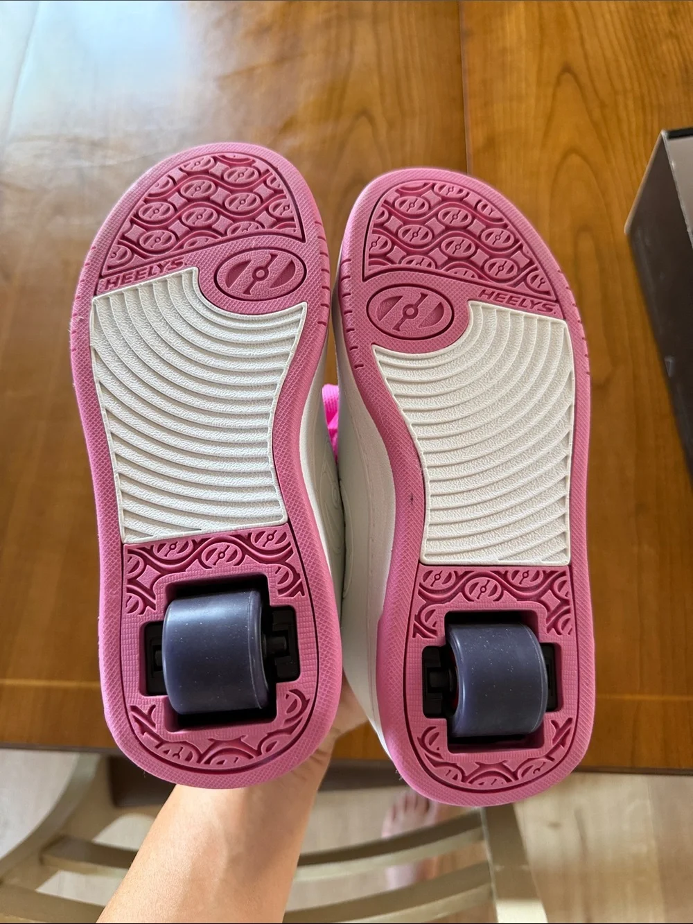 Heelys White and Pink Kids' Lace-Up Sneakers with Graphic Detail